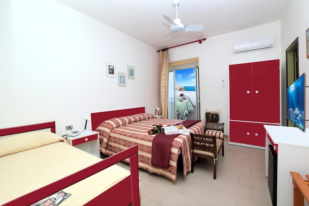 Hotel Peschici Dış mekan fotoğraf